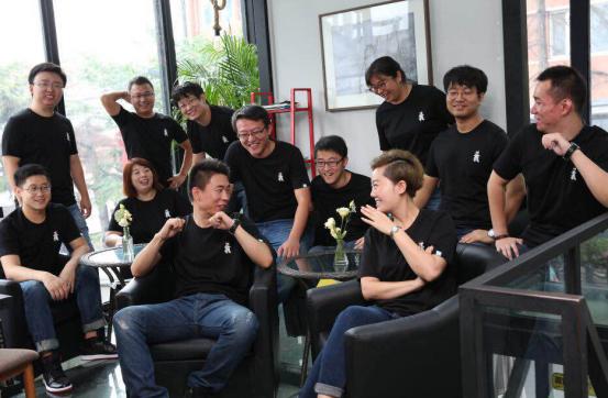 煎饼改变世界，正义煎饼队长与《领导者说》栏目达成战略合作