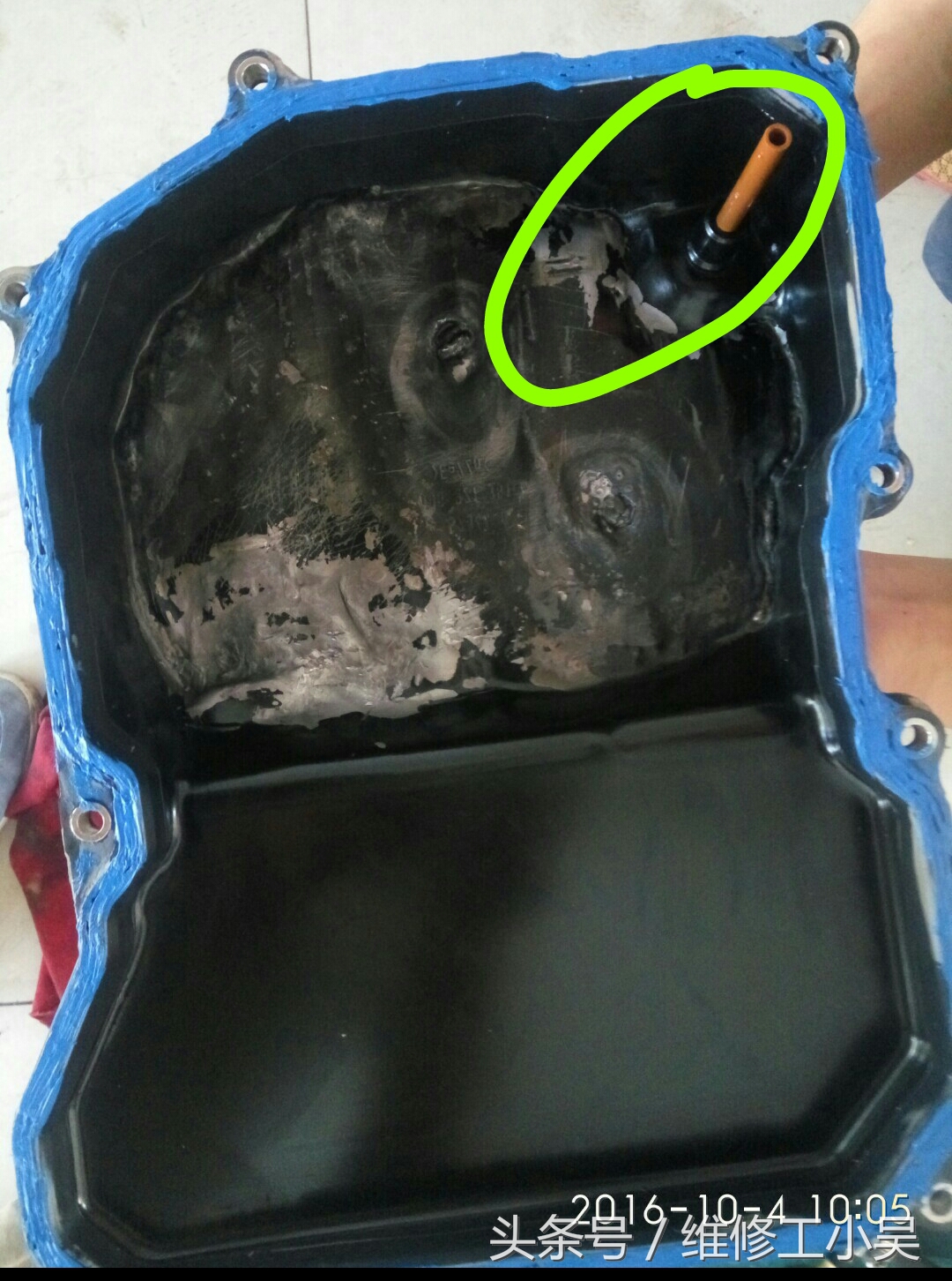 开车一定不要大意,开车千万不要大意要小心翼翼