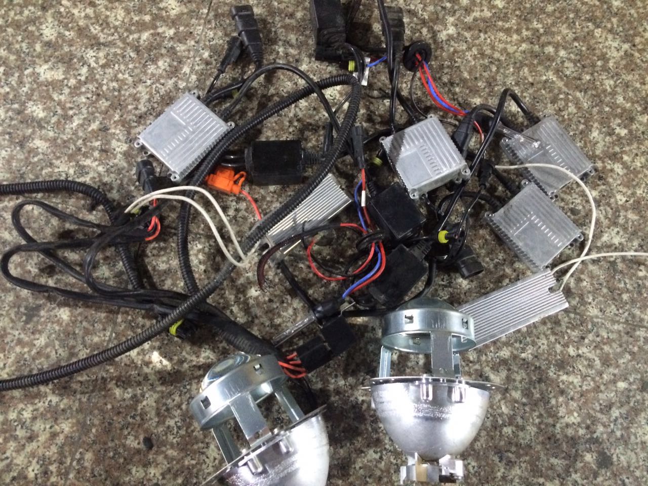 18年斯柯达明锐时间怎么调,新斯柯达明锐怎么全车灯全开