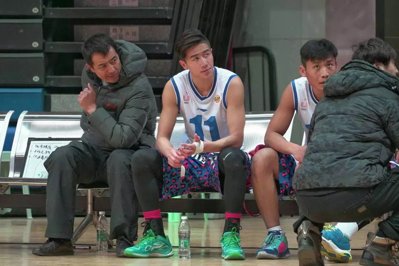 玩转篮球游戏玩法攻略,玩转篮球体验