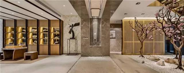 一处九间堂，梁志天、凌子达的不同演绎