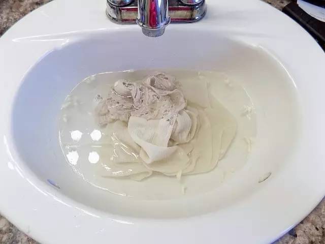 全棉衣服缩水怎么还原,羊毛衣服缩水了怎么恢复原状