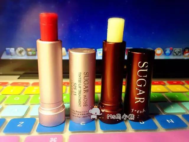 润唇又带颜色的唇膏,什么牌子的唇膏润唇最好