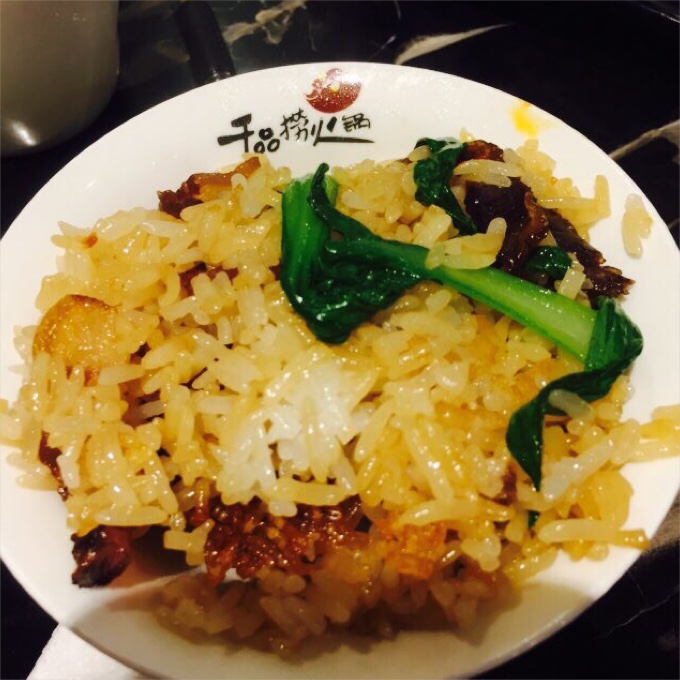 横向食评丨一场关于煲仔饭的厮杀