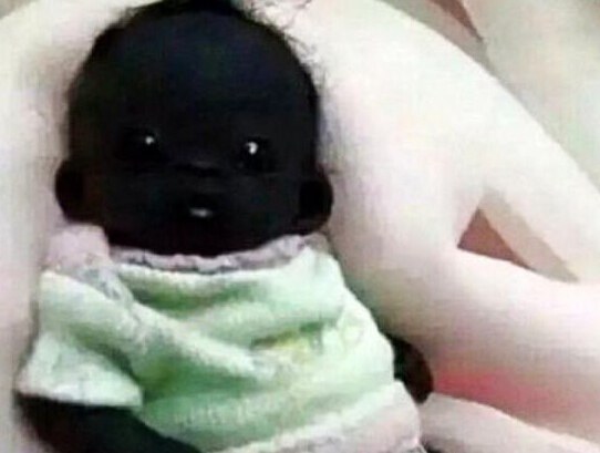 世界之最盘点：最黑的萌娃，最大的美女！