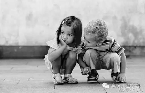 孩子难以融入集体如何开导,孩子不爱与人沟通怎么去引导