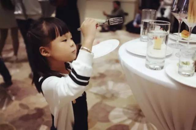 姐妹亲子装怎么拍,亲子装的闺蜜照