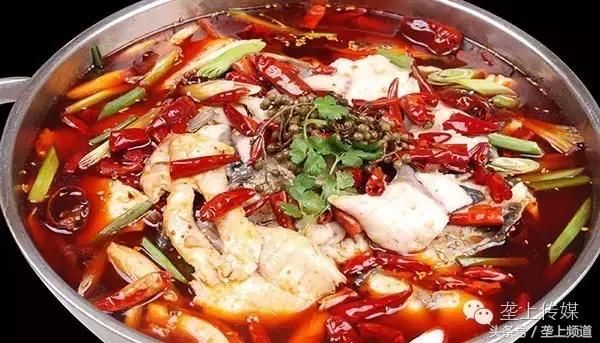 她年年吃螃蟹都没事，今年吃却满身长紫斑还尿血！为啥？