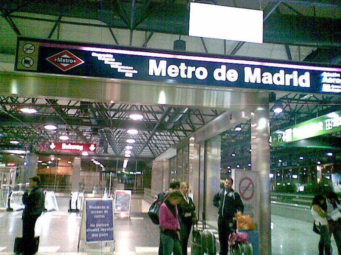 马德里不可思议镜面,马德里不可思议卡点