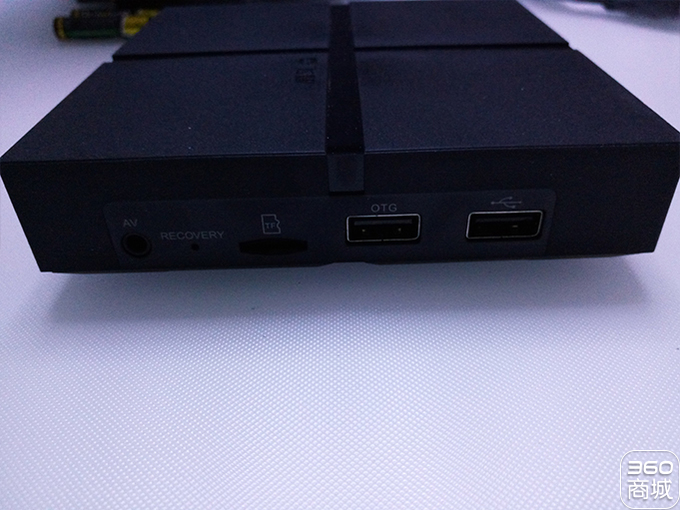 为大屏打造为超越而生的游戏盒子-飞智游戏盒子套装测评