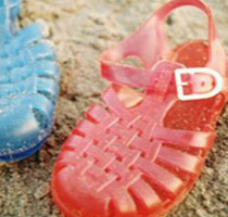 来看看你的秋季穿搭,7080后童年服装有哪些