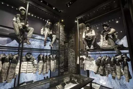 高级感户外橱窗,户外品牌橱窗