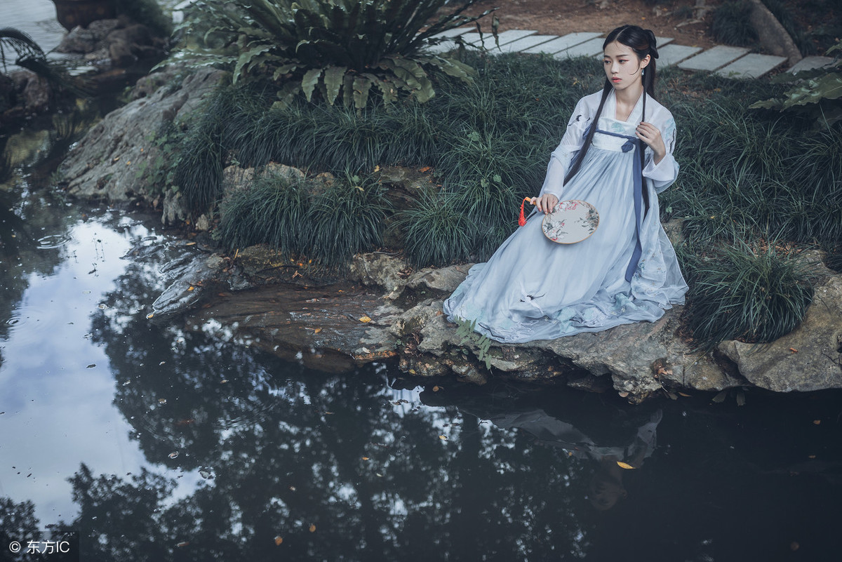 女主重生古代空间变美小说,女主穿越古代种田有空间的小说