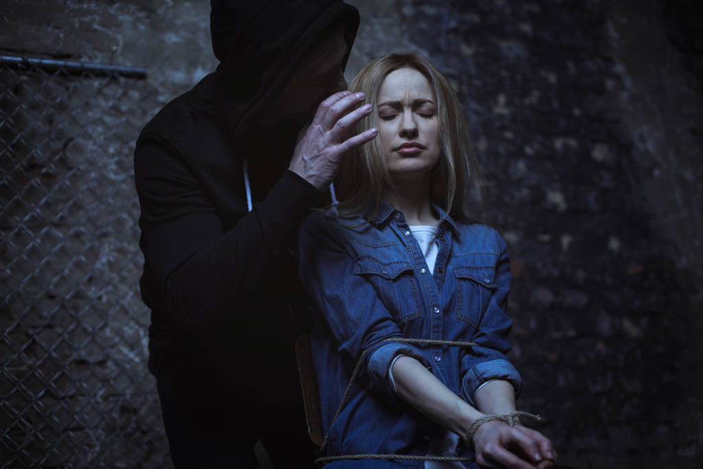 女心理师小说片段,小说女心理师后续