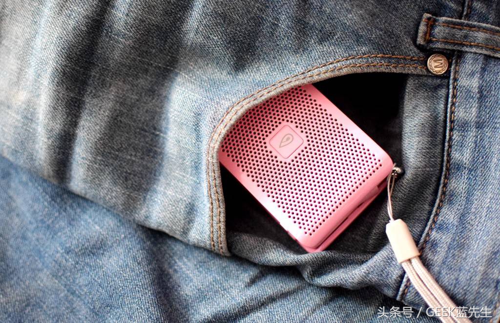 小度doss智能随身版,doss小度智能随身版