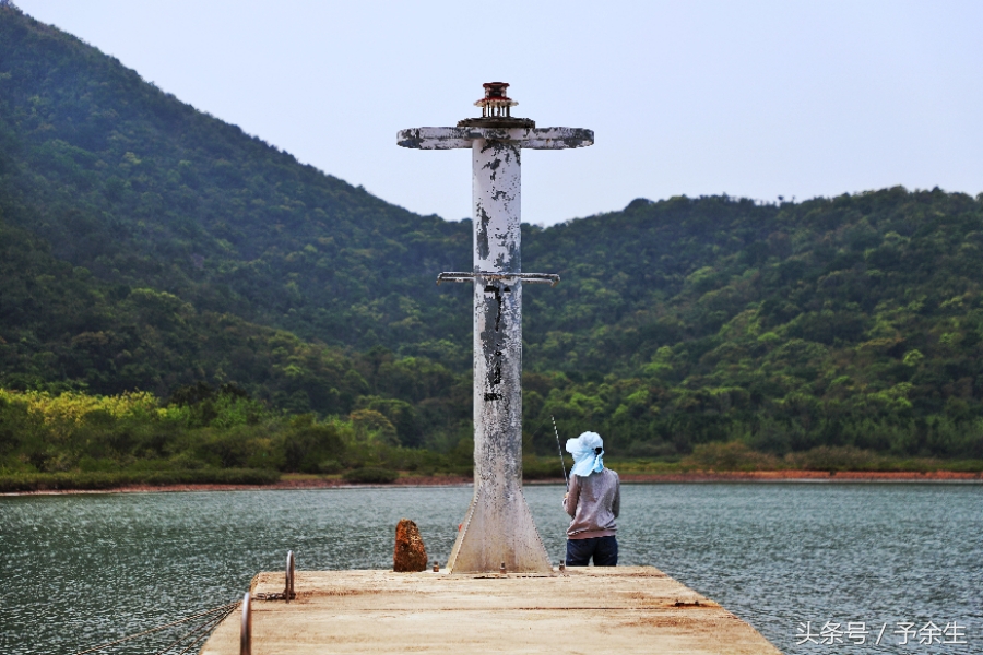 行麦径风景时宿轻沙绵风中