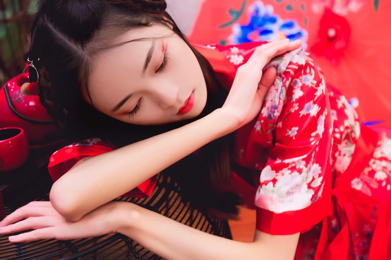 穿越小说开局父亲被陷害,刚穿越就被母亲赶出家门小说