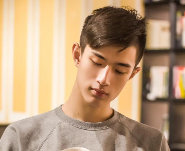 重生逆袭她成了高考满分状元,小说重生逆袭她成了高考满分状元