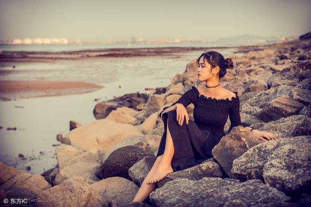 小说：喂？妖妖灵？这里有个小宝宝在搞非法直播，能把她抓走吗？