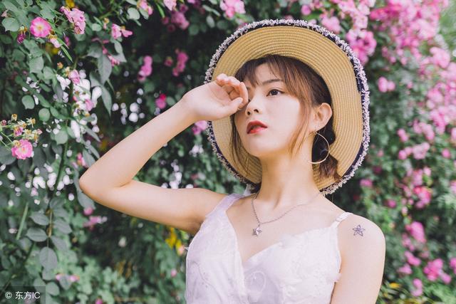 小说：他想吃妈咪准备的晚餐，不会做饭的她一拍脑袋：这就叫外卖