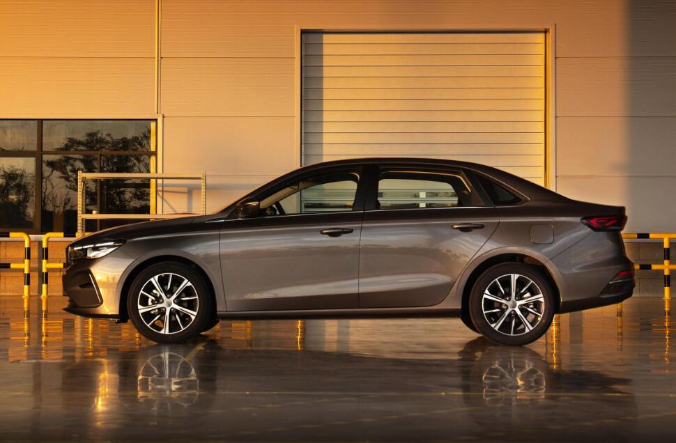 吉利帝豪6万以内车型,吉利帝豪和沃尔沃哪个车相近