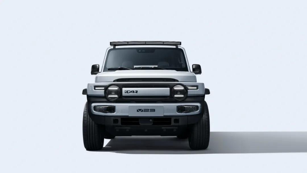 V23诞生史:给年轻人造一台大玩具