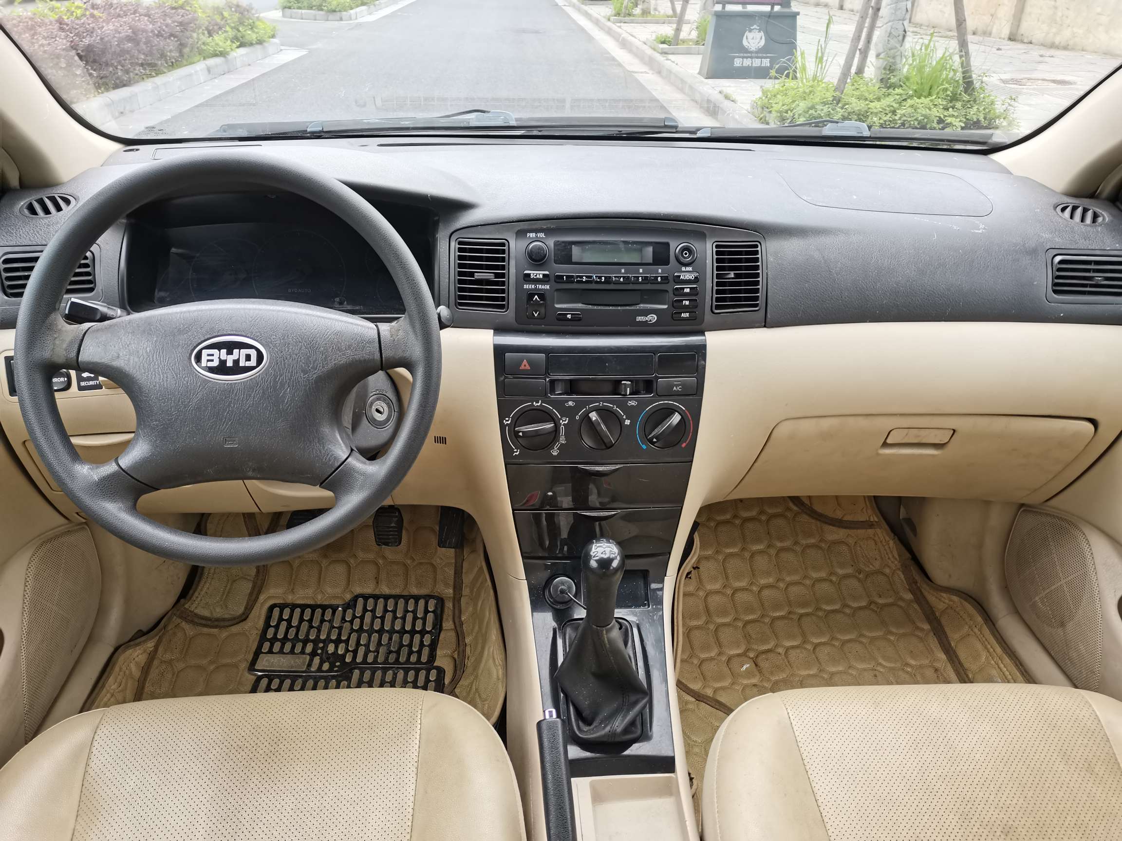 12款比亚迪f3怎么样,12比亚迪f3二手多少钱