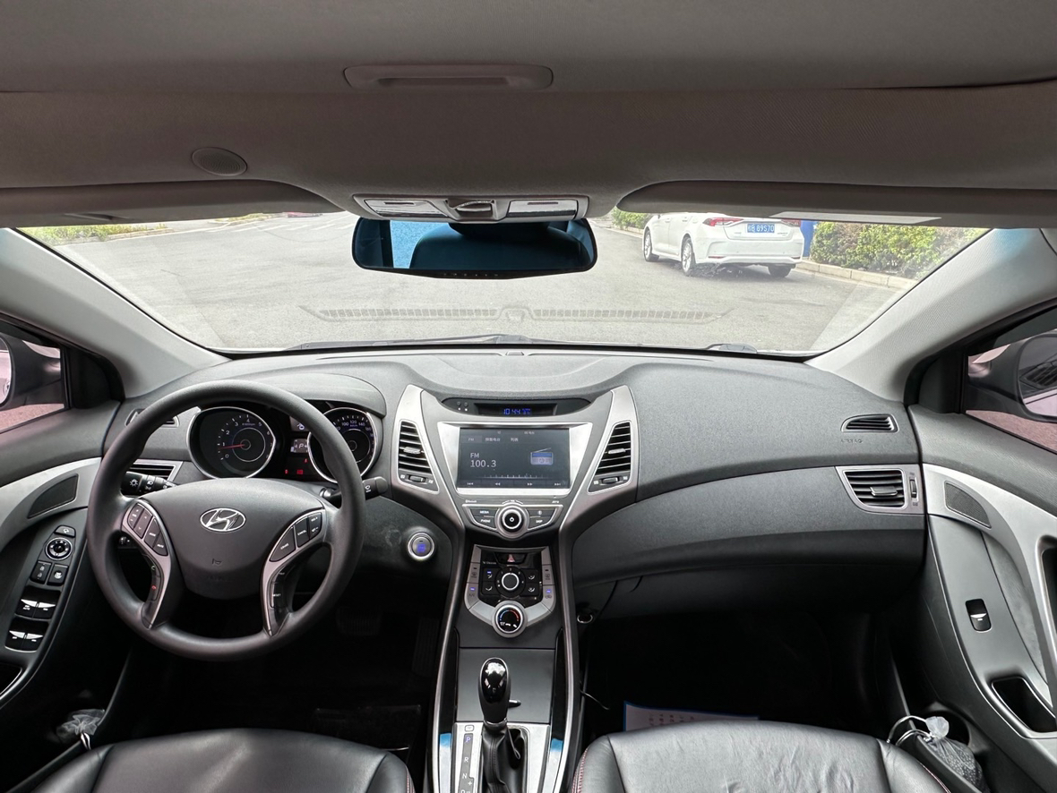 14年1.6自吸现代朗动尊贵版,14年现代朗动1.6自动天窗8万公里