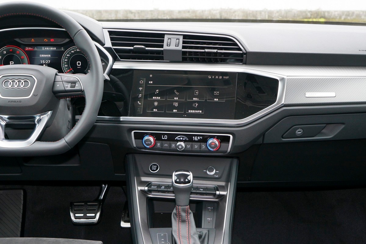 奥迪q3sportback和沃尔沃xc40,凯迪拉克xt4对比沃尔沃xc40奥迪q3