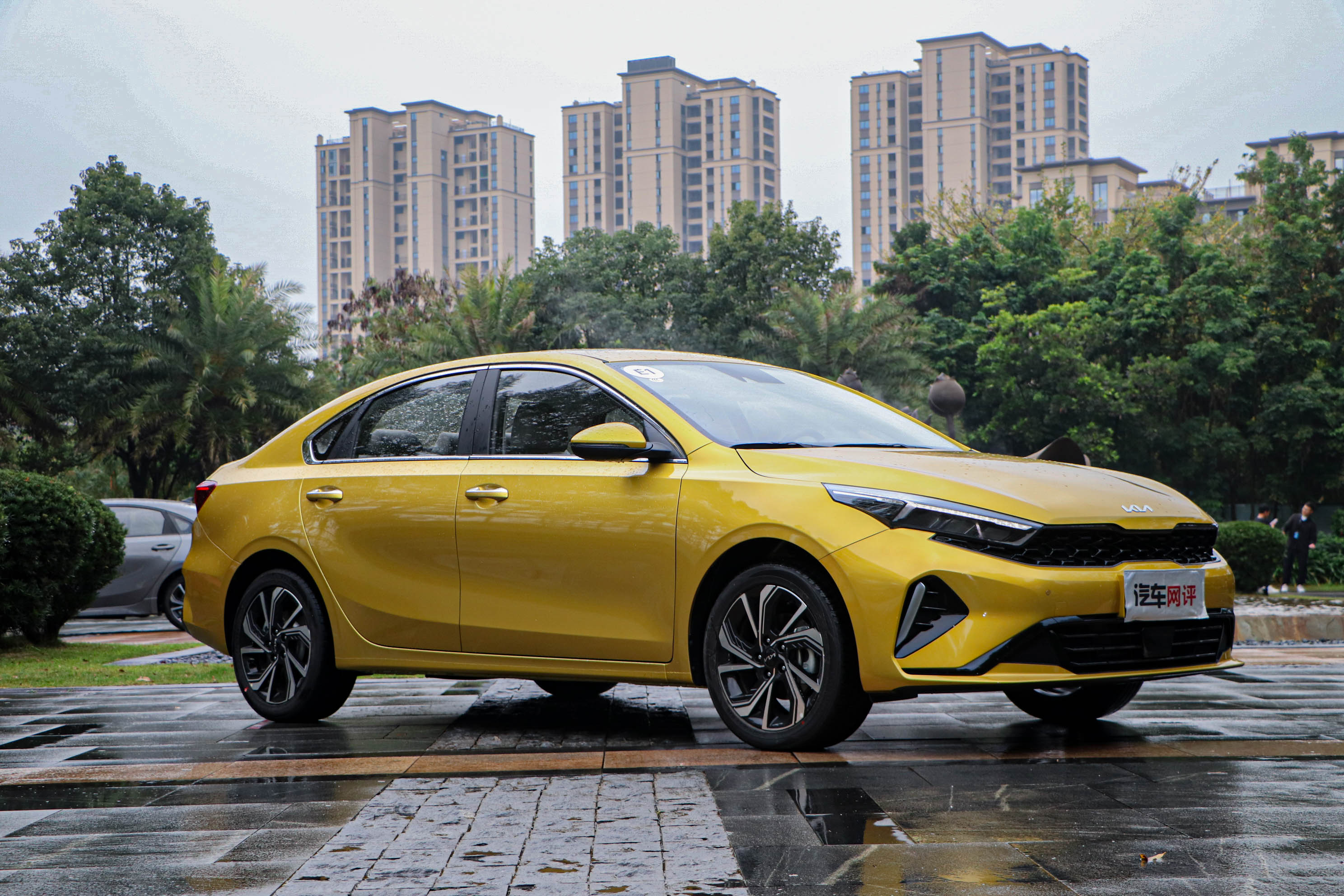 全新起亚k3评测1.5t,起亚k3手动1.6试驾视频