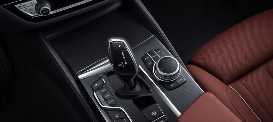 宝马535le混动停产了么,华晨宝马新5系530高配落地价