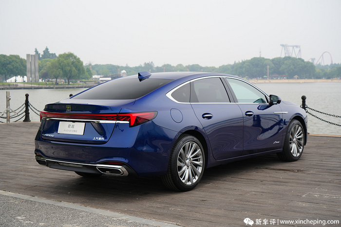 新款别克君越纯燃油版,燃油版智能汽车