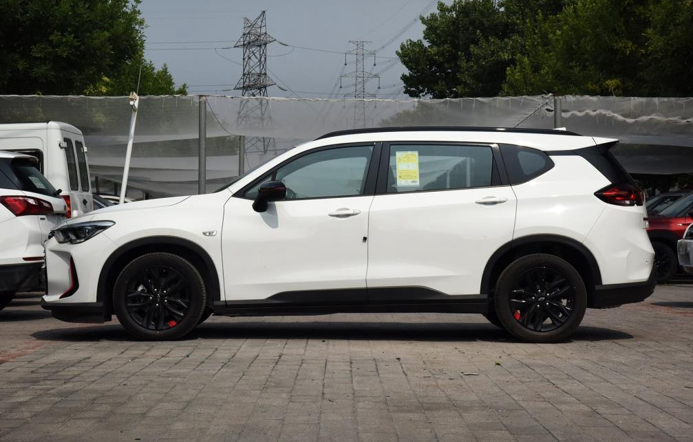 家用代步SUV好还是小车好,家用车两厢好还是三厢好