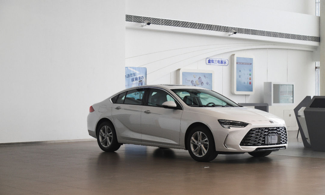 新款别克君威到底值不值得入手,15万元的新款别克君威还值得选吗