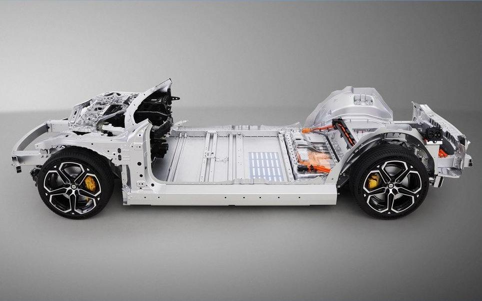 上市在即小米su7实车登陆小米之家,小米su7标准版续航里程700公里