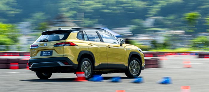 广汽丰田全新锋兰达智能电混双擎,一分钟了解丰田锋兰达