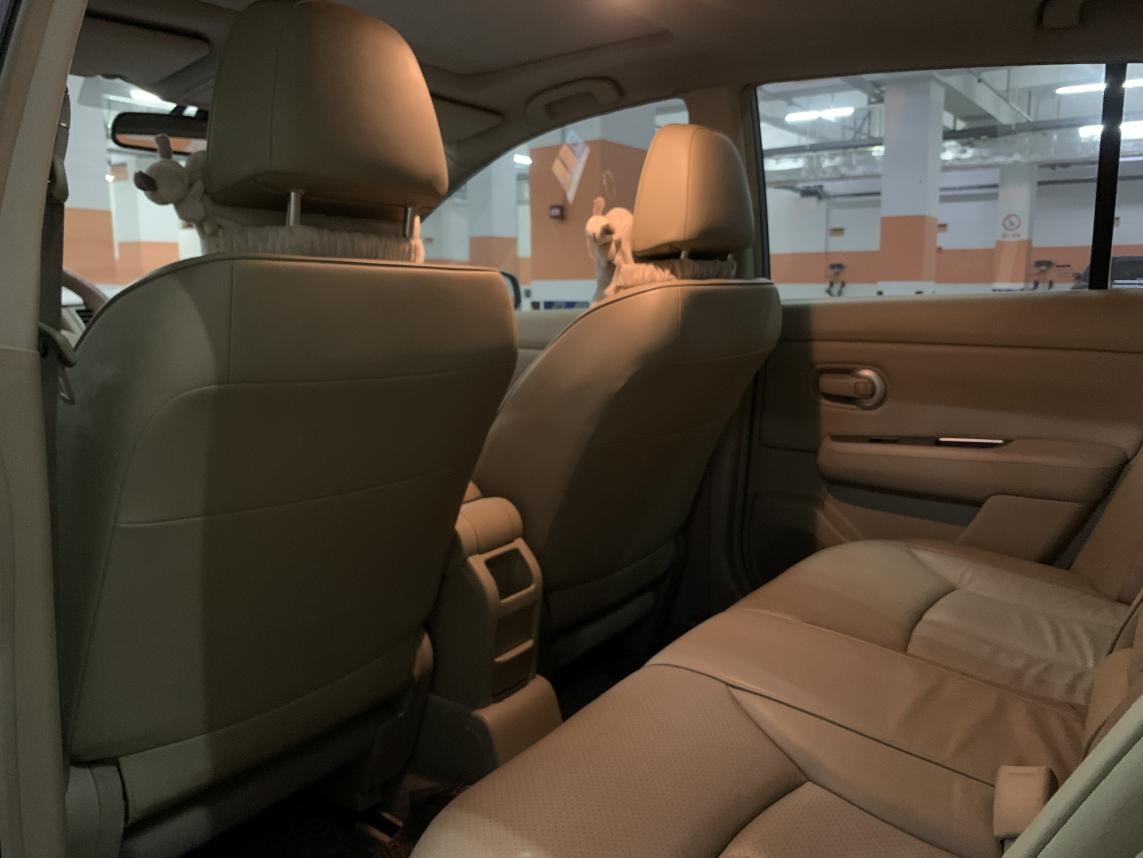 日产骐达香槟金,珍珠漆东风日产骐达