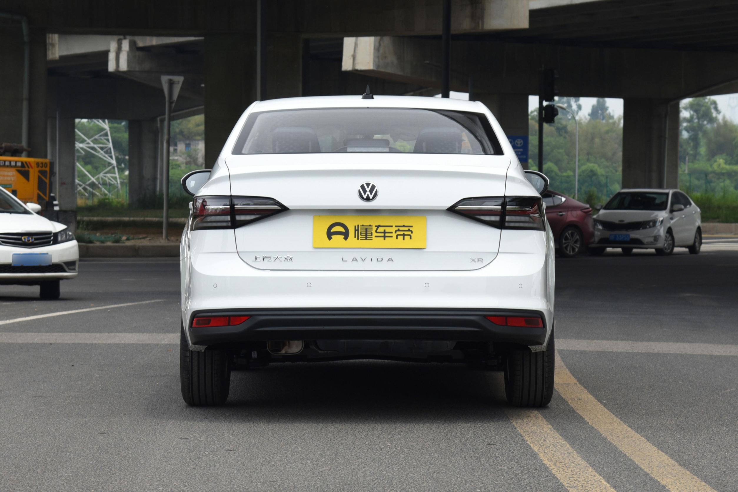 1.2t速腾和1.5l朗逸哪个动力好,2021款朗逸1.5t配置