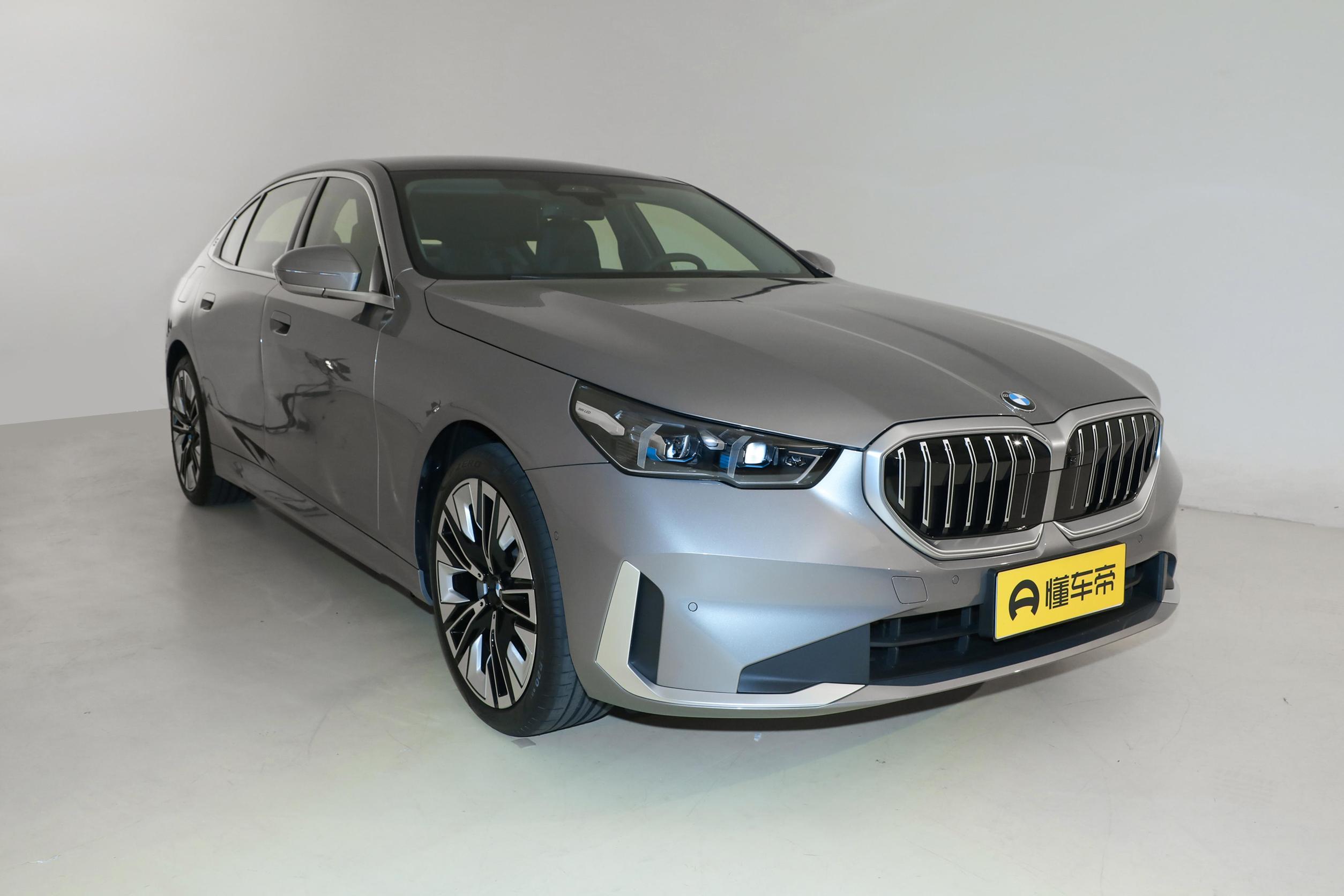 奥迪a6l与宝马5系还有奔驰e哪个好,宝马5系和奔驰e和奥迪a6l怎么选