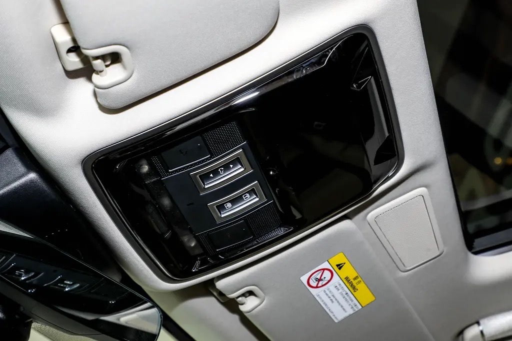 路虎揽胜行政版特殊功能,路虎揽胜有没有自动刹车功能