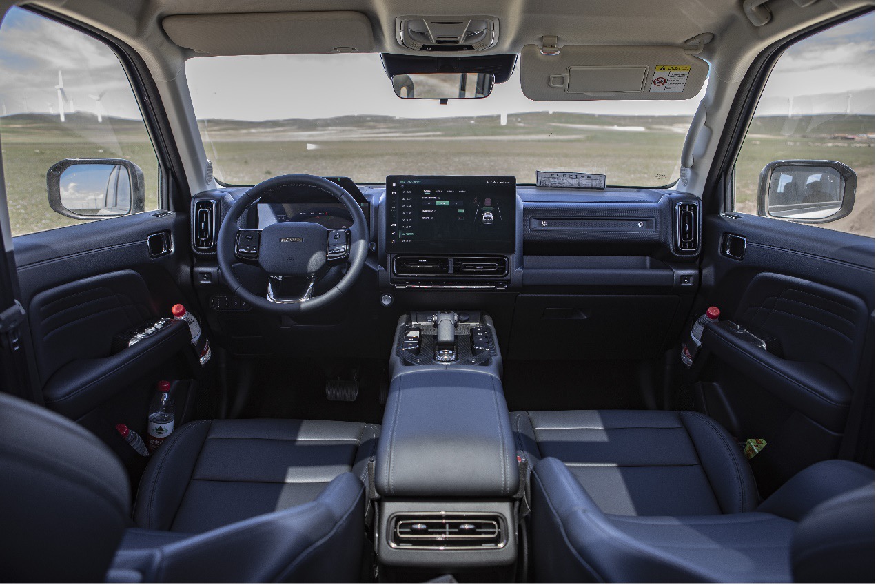 试驾哈弗猛龙油电混动,哈弗猛龙差速锁对比旅行者差速锁