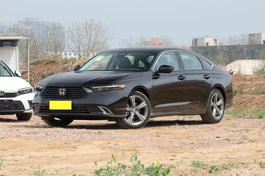 雅阁192马力大吗,雅阁192马力和大众186的马力哪个好