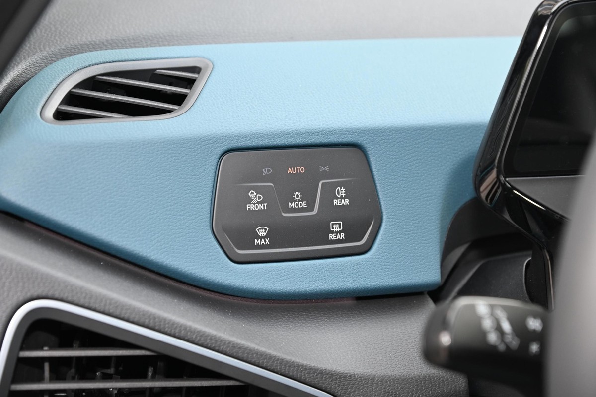 大众id3夜间灯光秀,iqlight矩阵大灯灯光设置讲解