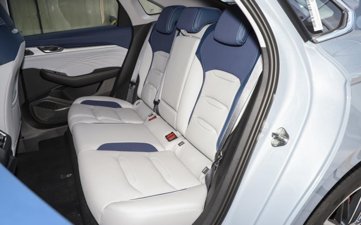 最新丰田卡罗拉选哪款车好,最新款丰田卡罗拉推荐车型