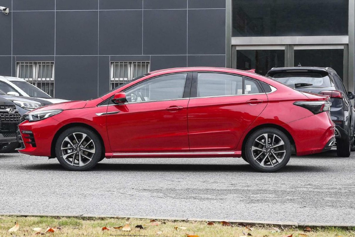 二手艾瑞泽5plus1.5t自动,全款拿下艾瑞泽5plus手动挡