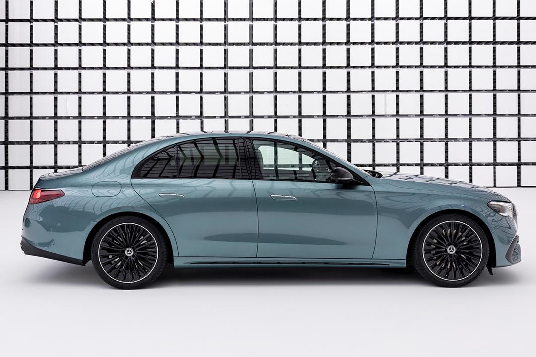 一代E级一代神！搭载花生眼像素大灯这次稳坐同级榜首？