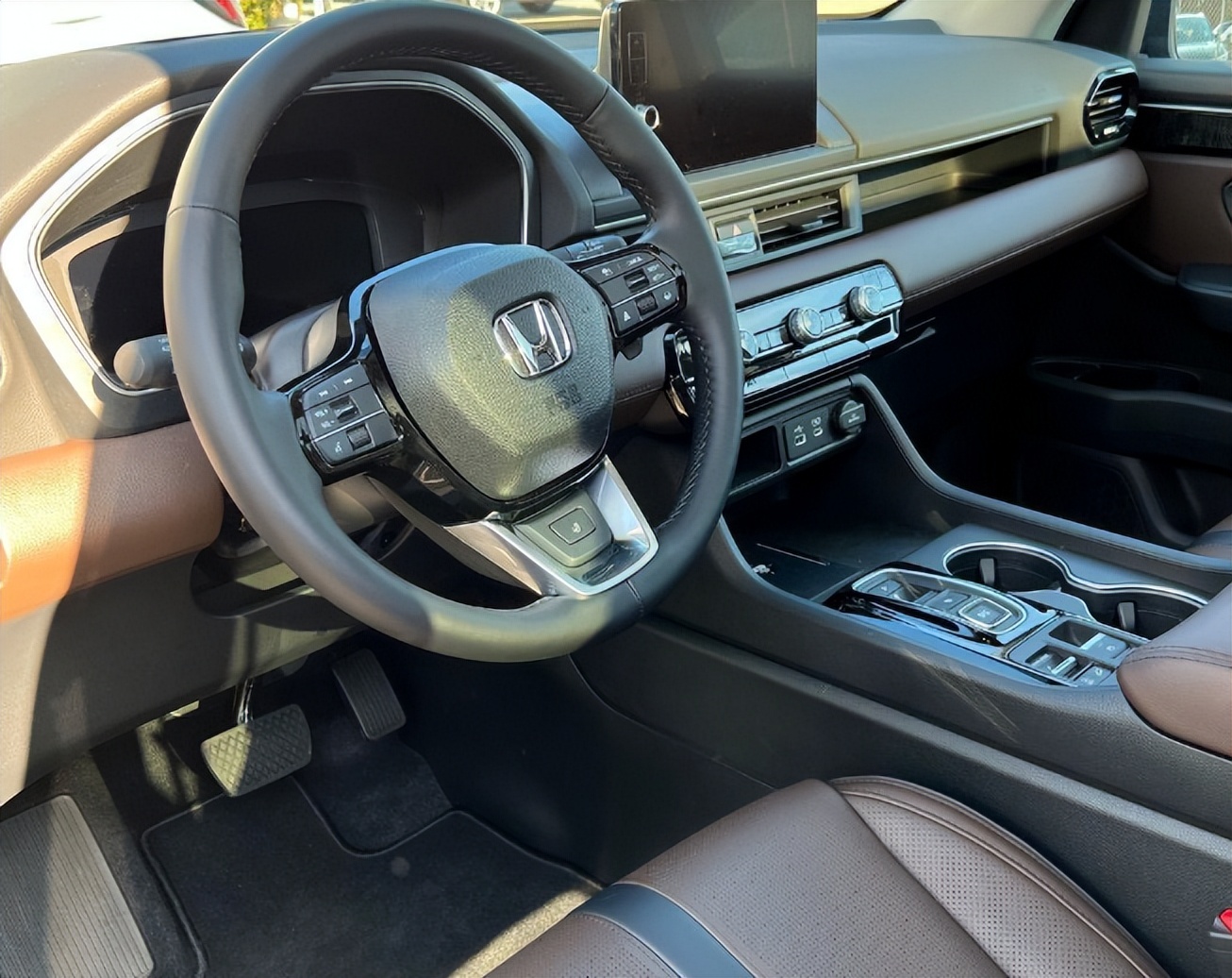 本田全新suvcrv,本田crvsuv哪一款最值得购买