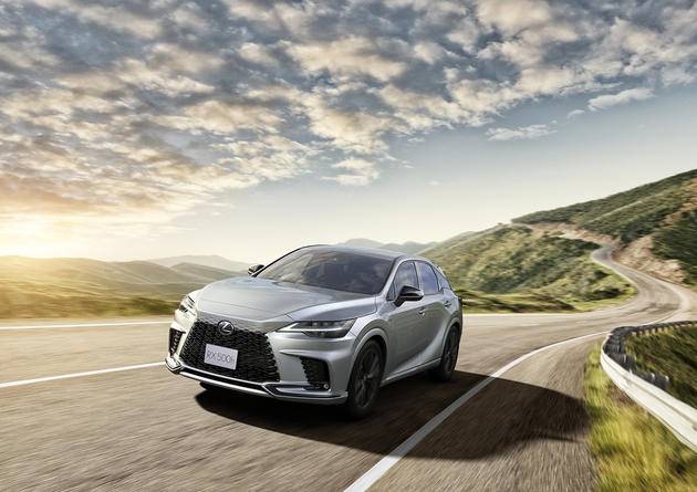 2023款雷克萨斯rx海外试驾,国外最新款雷克萨斯rx