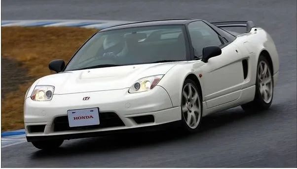 探店丨花50万买本田思域,真信仰还是割韭菜?