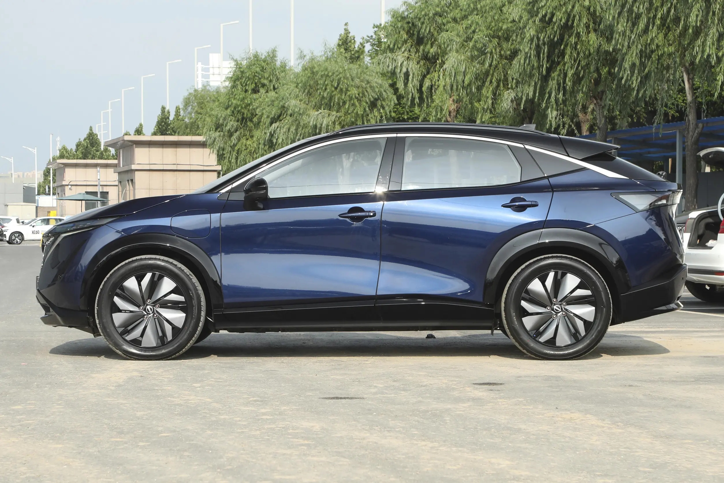 日产纯电ariya艾睿雅用的什么电池,ariya艾睿雅四驱驾驶感受